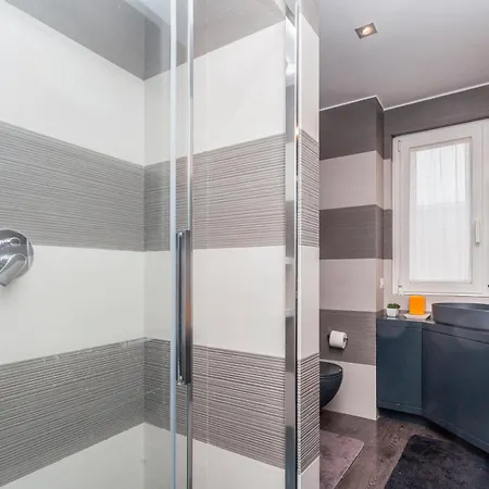 Apartman Elegant Metro A - By Openroma Róma