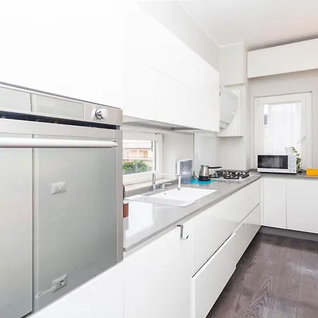 Apartman Elegant Metro A - By Openroma *